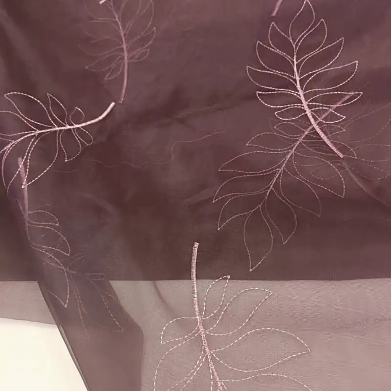 Organza 285cm padlizsánlila hímzett levél mintával