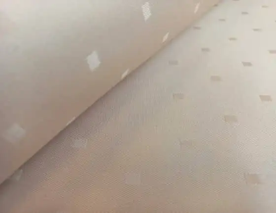 Szennytaszító damaszt nyers színű kiskockás 160cm