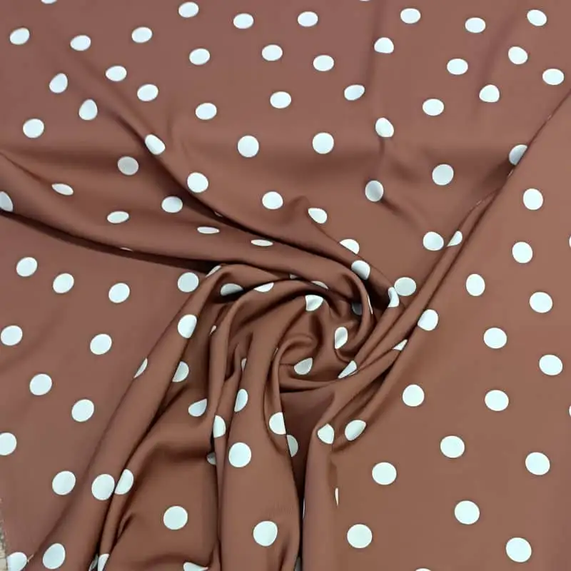 Latina pöttyös “Pretty woman”