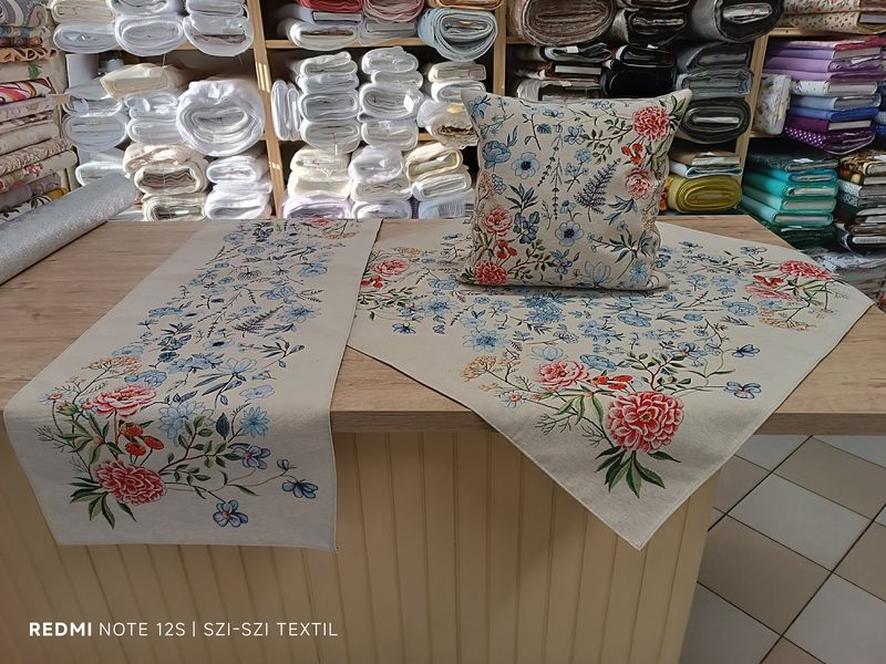 Gobelin szett virágokkal