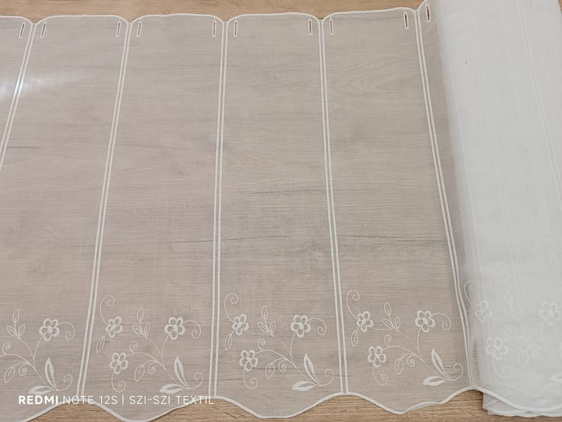 Vitrázs függöny 60cm természetes hatású hímzett