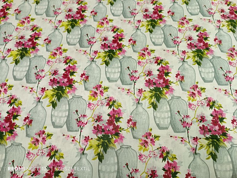 Pamutvászon virág vázával