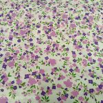 Lila virágos pamutvászon